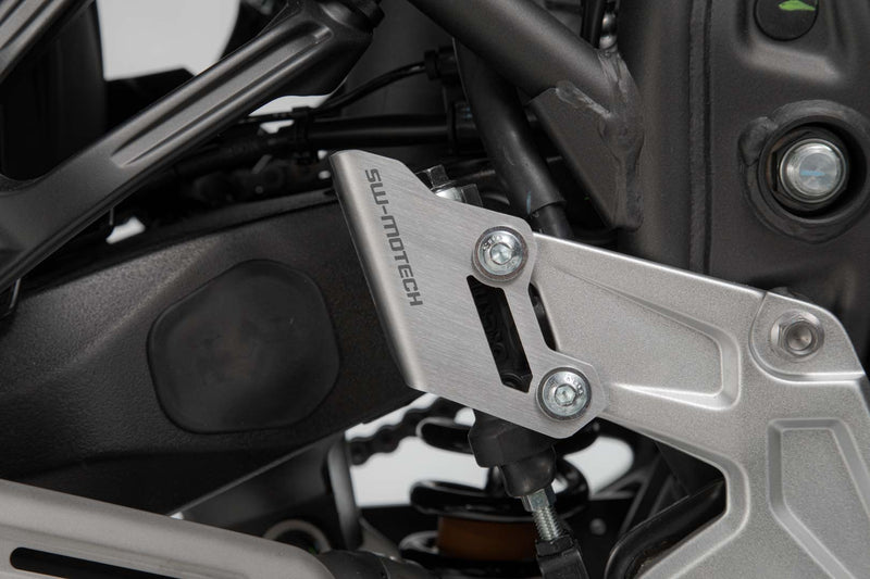 Brake cylinder guard. Silver. Yamaha Tenere 700 models (19-). (BPS.06.799.10000/S)