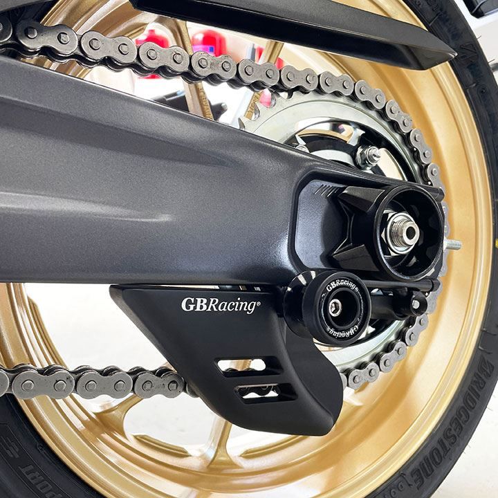 GBRacing Lower Chain Guard excl 6mm Paddock Stand Bobbins for Yamaha (CGA15-GBR-SET)