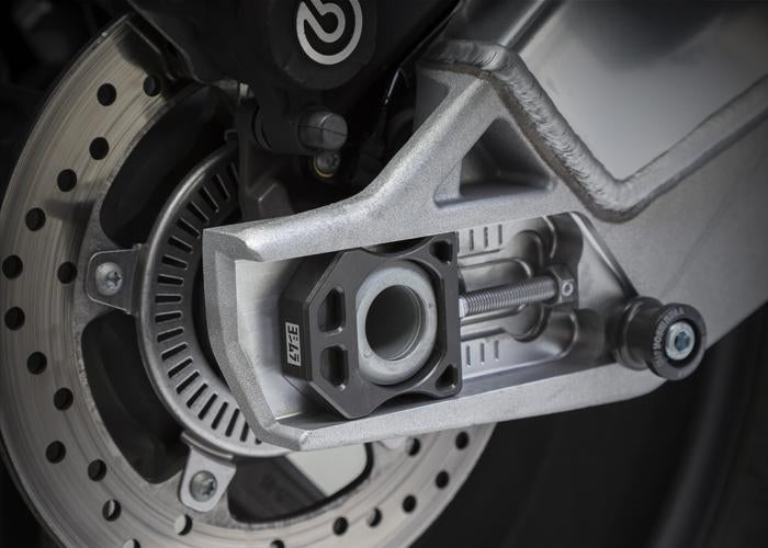 Yoshimura Works Edition Axle Blocks  BMW / Suzuki (YO-010HA111810)