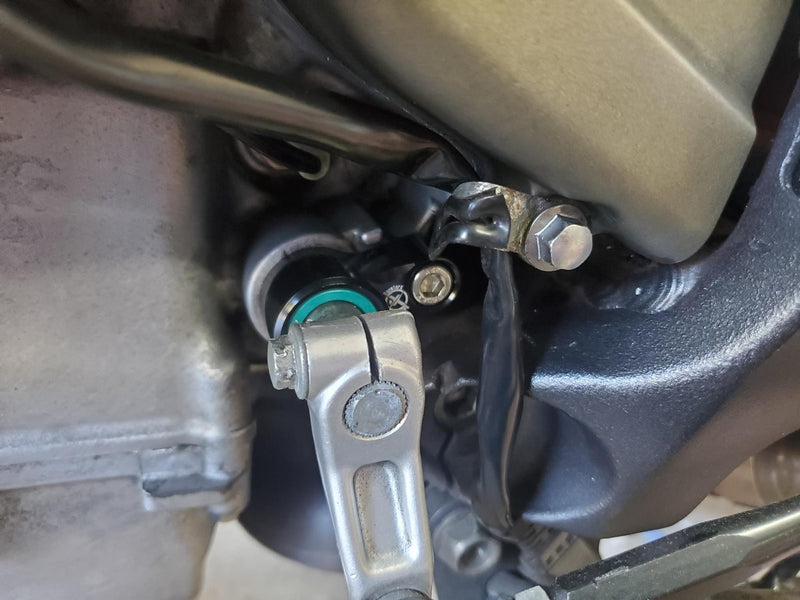 Racetorx Gear Shift Support - Honda CBR600RR CBR1000RR VTR1000 Etc (RTX218)