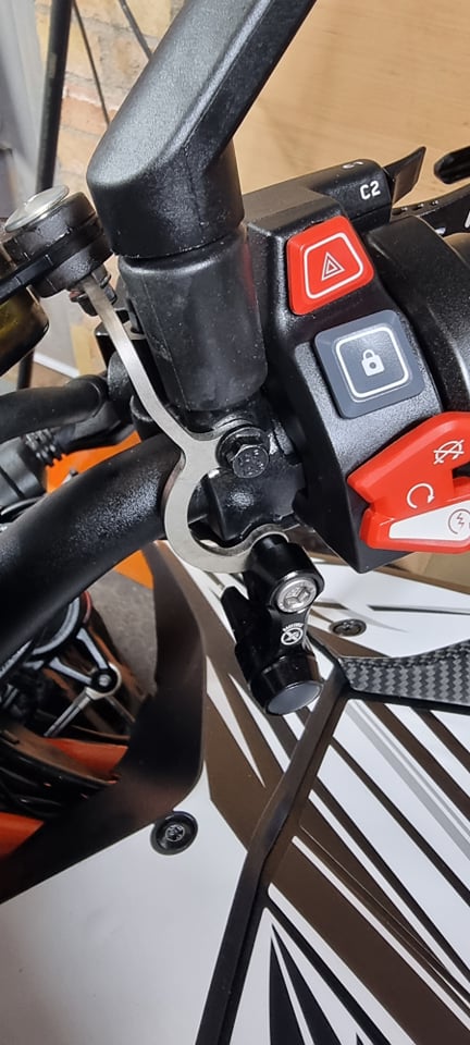 Racetorx Reservoir Brackets - Titanium