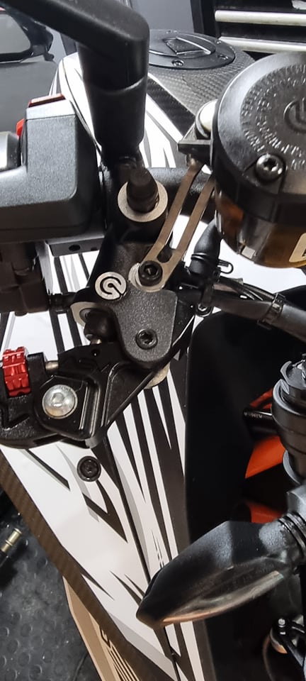 Racetorx Reservoir Brackets - Titanium