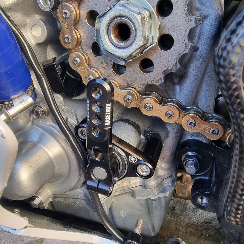 Racetorx Gear Shift Support - Kawasaki ZX10R (RTX500)