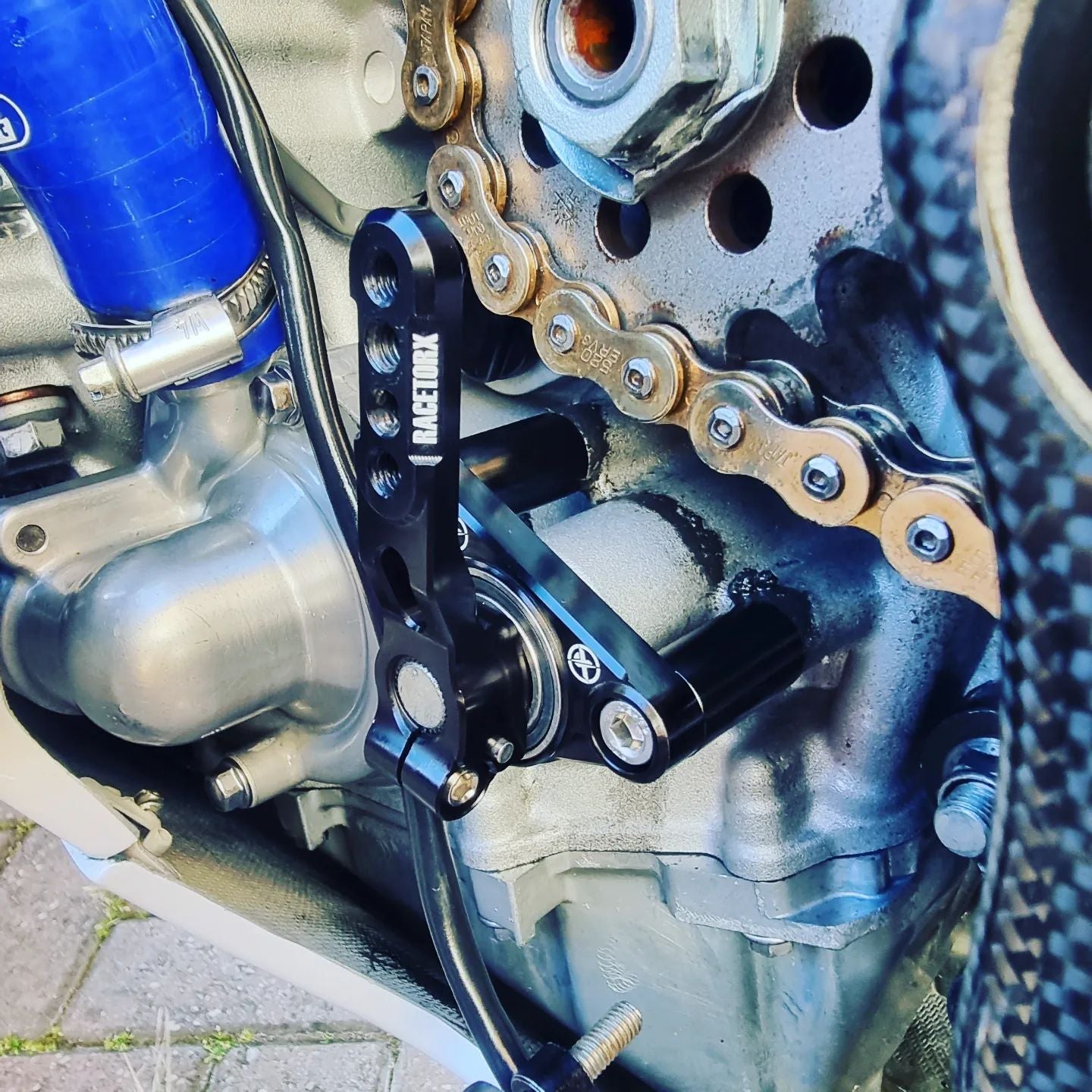 Racetorx Gear Shift Support - Kawasaki ZX10R (RTX500) — Superbike