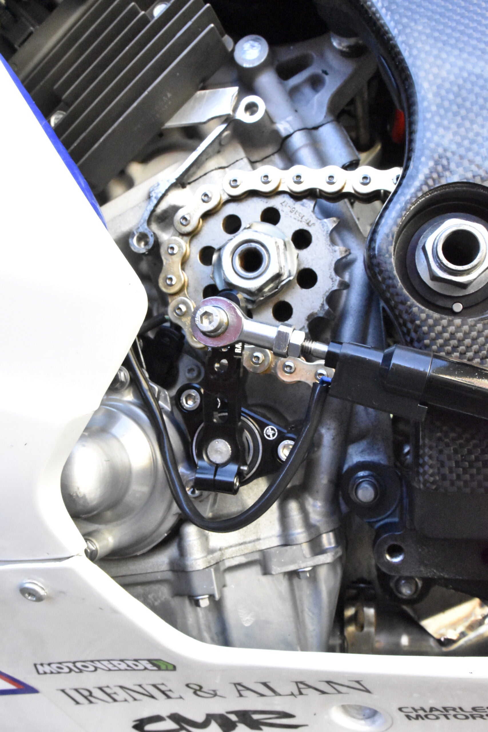 Racetorx Gear Shift Support - Kawasaki ZX10R (RTX500) — Superbike