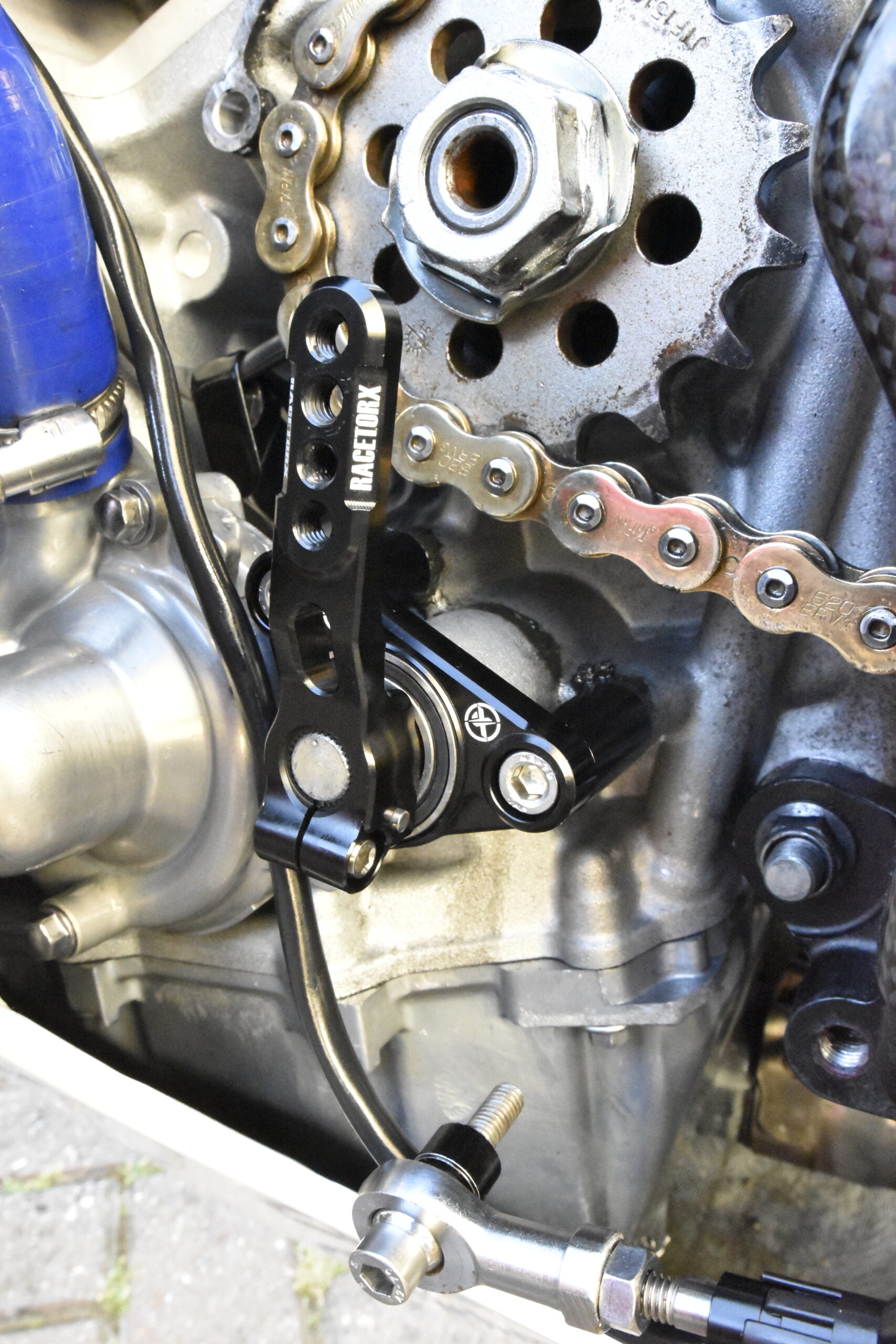 Racetorx Gear Shift Support - Kawasaki ZX10R (RTX500) — Superbike