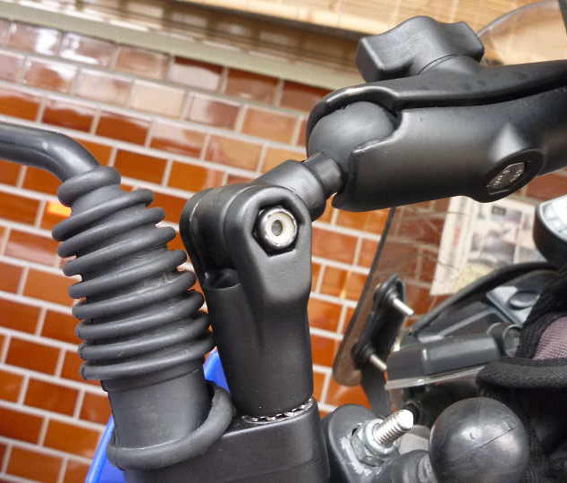 RAM Motorcycle Twist and Tilt Pivot Base with 1" Ball (RAM-B-360U)