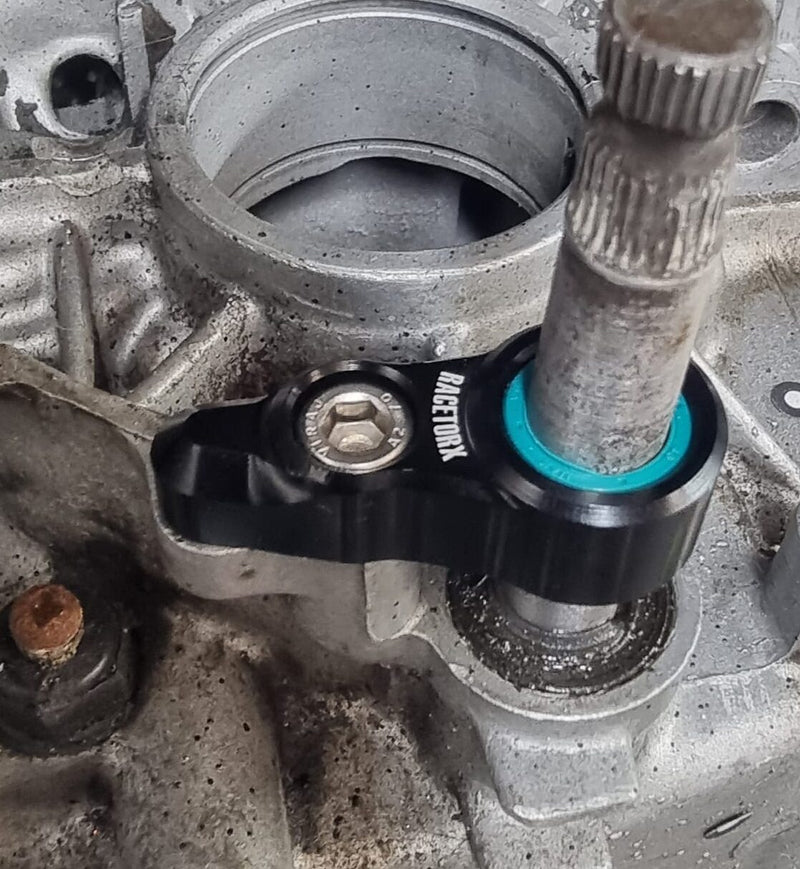 Racetorx Gear Shift Support - Yamaha TZR250 / TDR250 / R1Z250  (RTX475)